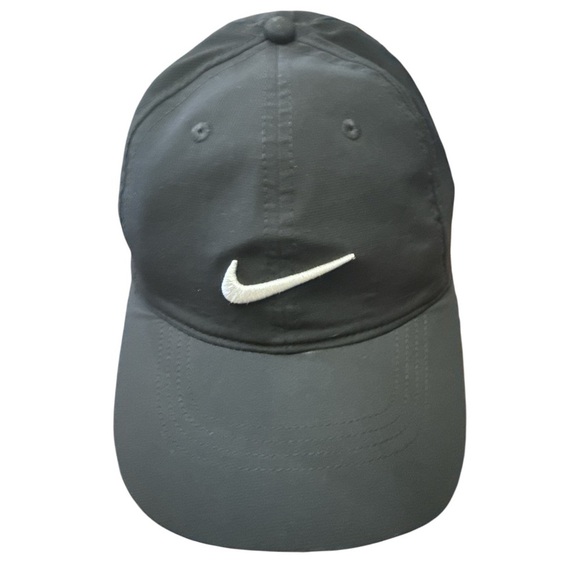 Nike Legacy 91 Hat Cap Strap Back Black Lightweight Running Golf Fitness OS - Picture 1 of 9